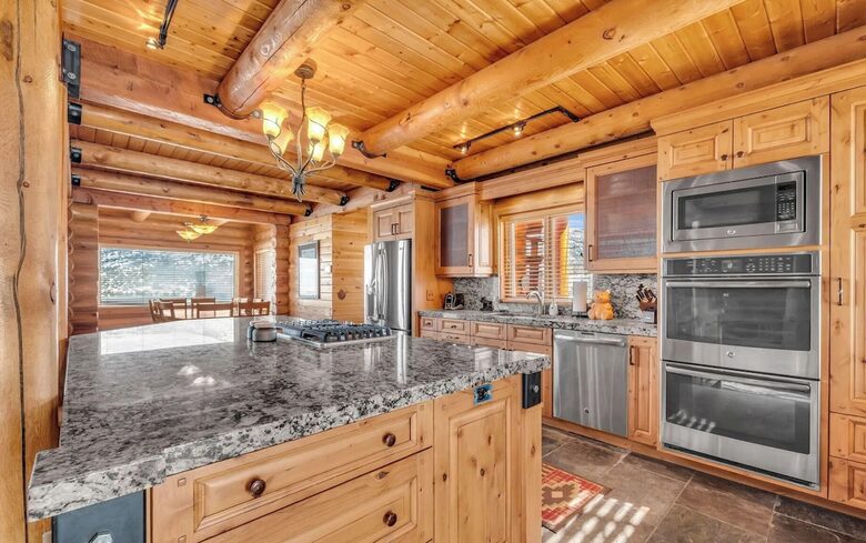 Spacious kitchen