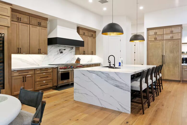 Scottsdale Entertainment Stunner - Scottsdale, Arizona