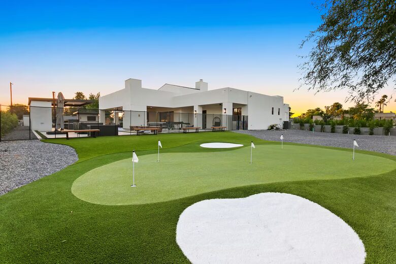 Scottsdale Entertainment Stunner - Scottsdale, Arizona