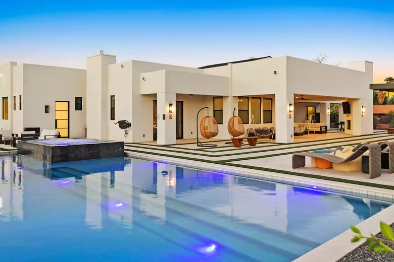 Scottsdale Entertainment Stunner - Scottsdale, Arizona