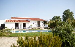 Elegant Hideaway in the Heart of Arrábida Nature Park - Azeitao, Portugal