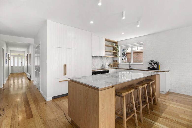 Charming French Cottage by the Barwon River - Barwon Heads, Australia