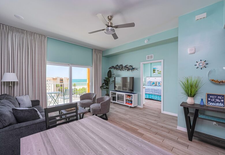 Gulf View Coastal Retreat in Madeira Beach - Madeira Beach, Florida