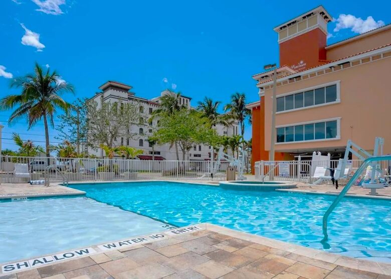 Gulf View Coastal Retreat in Madeira Beach - Madeira Beach, Florida