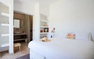 Elegant Hideaway in the Heart of Arrábida Nature Park - Azeitao, Portugal