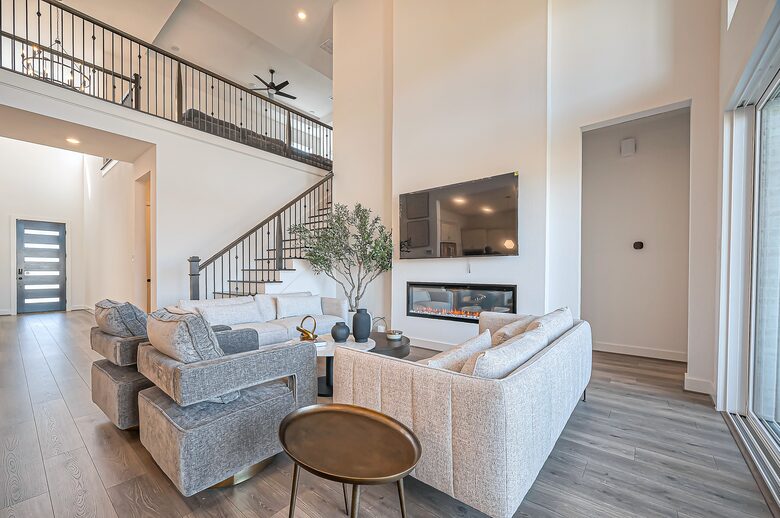 Modern Home at Lakes at Creekside Home Minutes from The Woodlands - Tomball, Texas