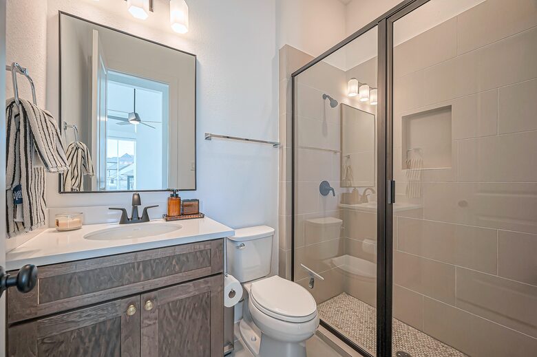 Modern Home at Lakes at Creekside Home Minutes from The Woodlands - Tomball, Texas