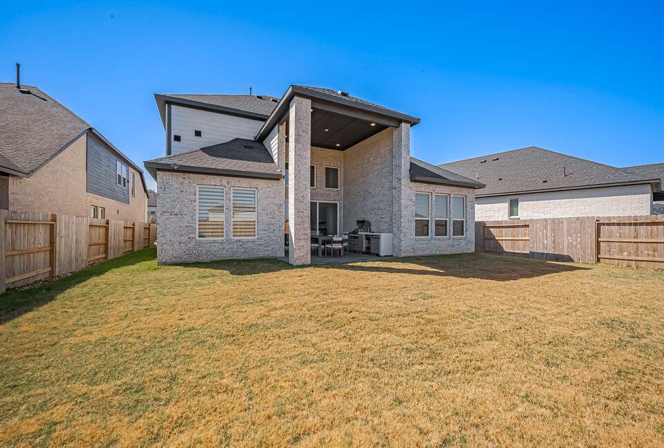Modern Home at Lakes at Creekside Home Minutes from The Woodlands - Tomball, Texas