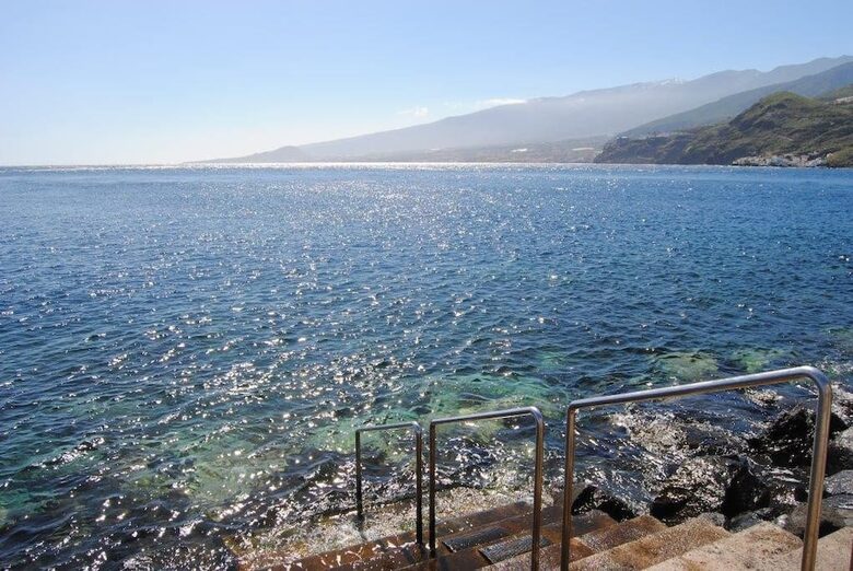 Coastal Serenity: A Seafront Escape in Tenerife - Radazul, Spain