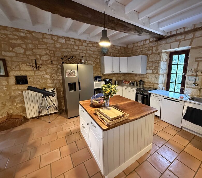 Rustic French Country Escape with Private Pool - Beaumont-du-Périgord, France