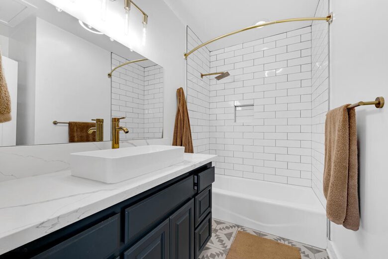 Victorian Sanctuary with Sauna & Speakeasy - Monrovia, California