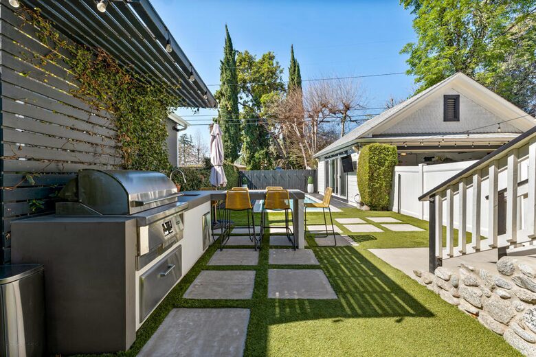 Victorian Sanctuary with Sauna & Speakeasy - Monrovia, California