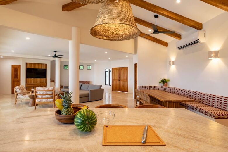 Pura Vida Hilltop Sanctuary - Garza, Costa Rica
