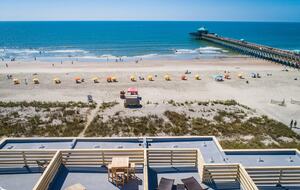 Folly Beach Oceanfront Paradise - Close to Charleston - Folly Beach, South Carolina