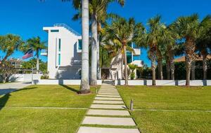 Five-Level Sarasota Waterfront Luxury Home with Rooftop Deck & Terraces - Sarasota, Florida