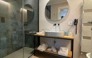 Ca’ Cannaregio Retreat – Elegant One-Bedroom Hideaway in Venice - Venice, Italy