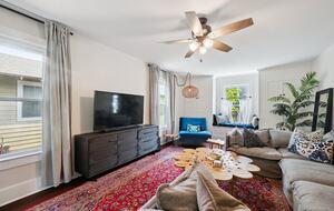 Mid City Baton Rouge Retreat with Carriage House - Baton Rouge, Louisiana