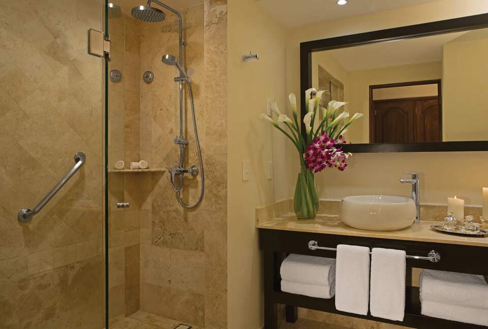 Luxury Dreams Los Cabos Suite with Private Balcony & Spa Access - San José Del Cabo, Mexico