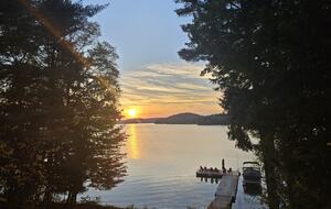 Stunning Muskoka Waterfront Retreat with Year-Round Adventure - Huntsville, Canada