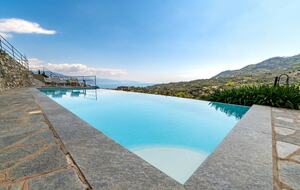 Suite Gelsomino | Peaceful Portofino Escape in Villa Il Melograno - Santa Margherita Ligure, Italy