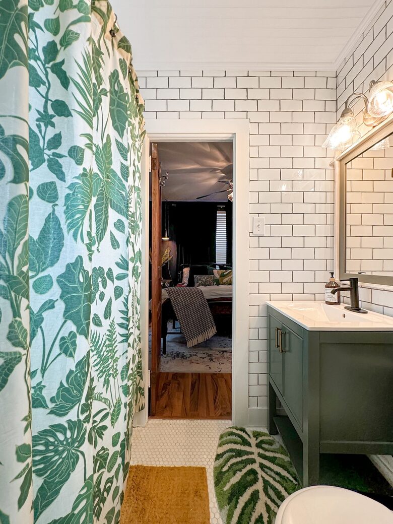 Mid City Baton Rouge Retreat with Carriage House - Baton Rouge, Louisiana