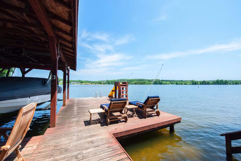 Lake Anna Cabin with Private Dock & Views - Mineral, Virginia