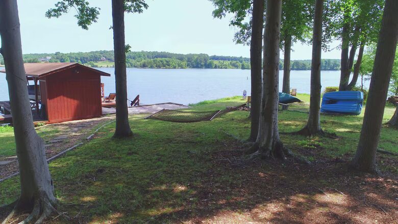 Lake Anna Cabin with Private Dock & Views - Mineral, Virginia