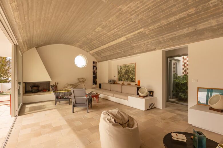 Contemporary Masseria Living in Southern Italy - Muro Leccese, Italy