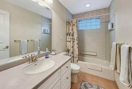 Main floor bathroom