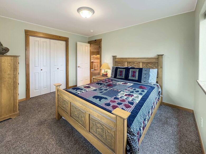 Upstairs Queen Bed