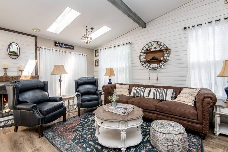 Bayside Hideaway Near Lake Geneva with Hot Tub - Williams Bay, Wisconsin