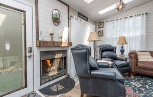 Bayside Hideaway Near Lake Geneva with Hot Tub - Williams Bay, Wisconsin
