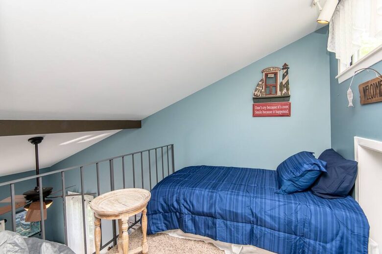 Bayside Hideaway Near Lake Geneva with Hot Tub - Williams Bay, Wisconsin