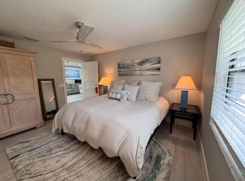 Sarasota Hideaway | 1 Mile from Siesta Key Beach & Village - Sarasota, Florida