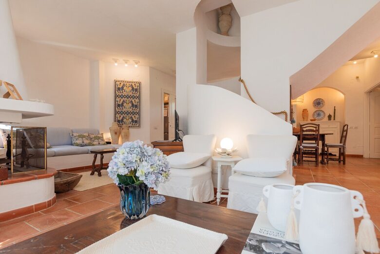 Villa Gioia, a Quiet Coastal Retreat Near Pula & Sardinia’s Famous Beaches - Fox 'e Sali-Monte Agumu, Italy