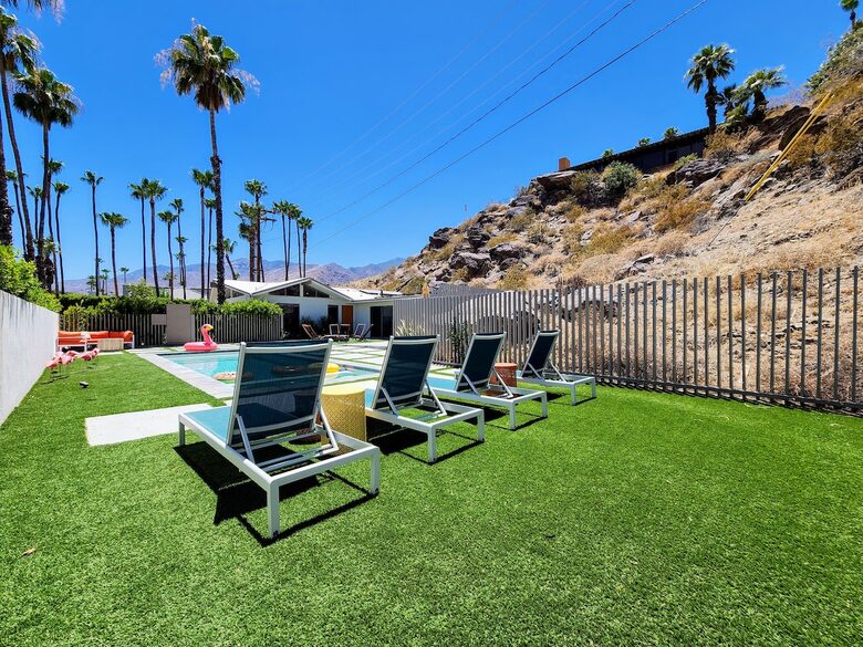 Mid-Century Retreat Near Palm Springs - Palm Springs, California