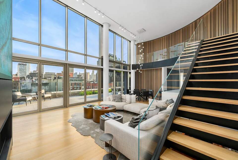 The Glass House in the Sky | Architectural Perfection Above Manhattan - New York, New York