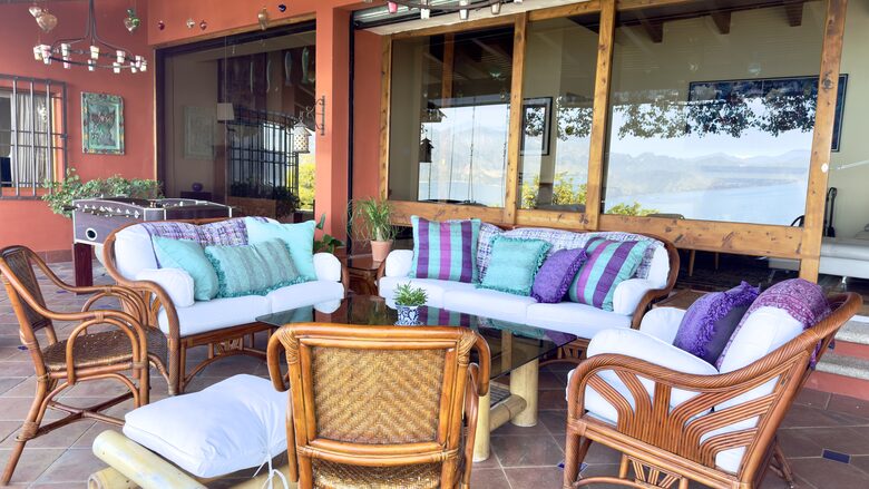 OUTDOOR TERRACE