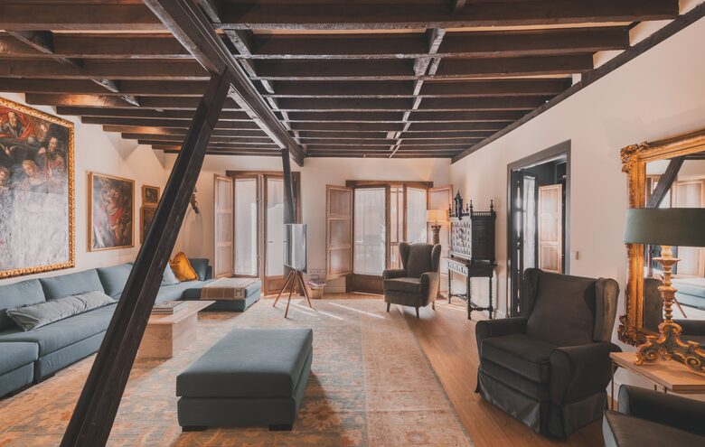 Restored Spanish Mansion with Studio and Private Patio - Toledo, Spain