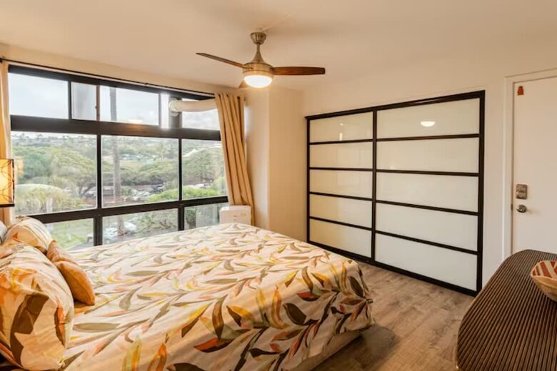 The Palm Oasis: Waterfront Living, Whale Views and Steps to Turtles - Lahaina, Hawaii