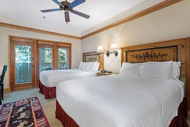 Modern Mountain Getaway Steps from Beaver Creek Village - Beaver Creek, Colorado