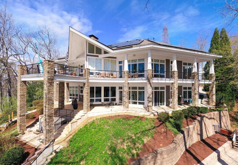 Architectural Masterpiece with Panoramic Lake Views & Concierge Service - Statesville, North Carolina