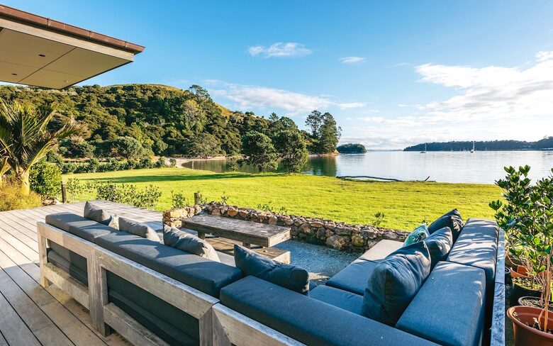 Te Mana Estate | Waiheke Beachfront - Waiheke Island, New Zealand