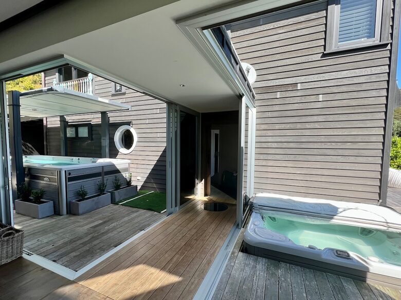 Te Mana Estate | Waiheke Beachfront - Waiheke Island, New Zealand