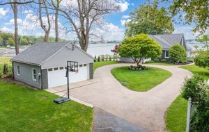 Glasshouse on the Water | Contemporary Lake Michigan Escape - Holland, Michigan