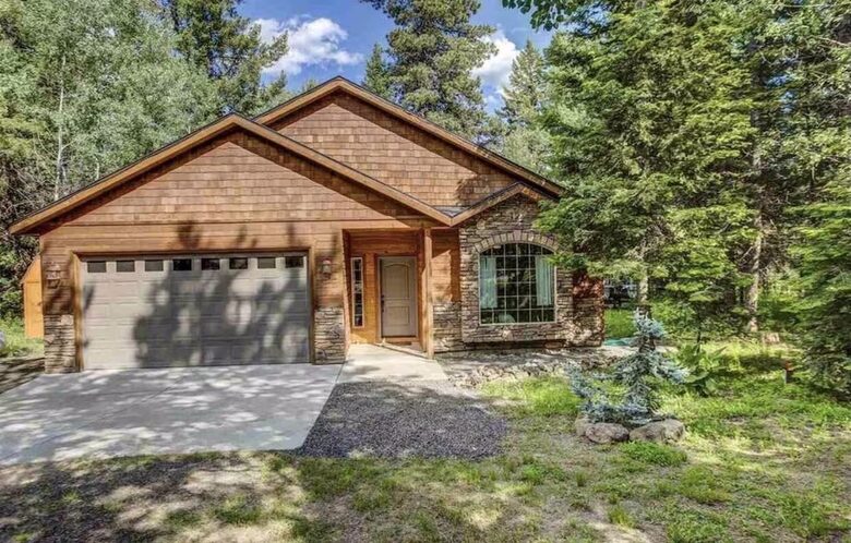 Charming Mountain Getaway Minutes from Payette Lake - McCall, Idaho
