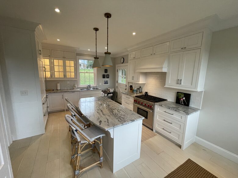 Luxury Charlottesville Retreat near UVA and Monticello with Golf and Mountain Views. - Charlottesville, Virginia