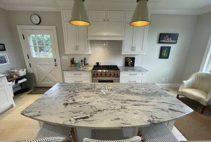 Luxury Charlottesville Retreat near UVA and Monticello with Golf and Mountain Views. - Charlottesville, Virginia