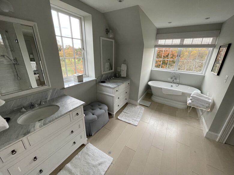 Luxury Charlottesville Retreat near UVA and Monticello with Golf and Mountain Views. - Charlottesville, Virginia