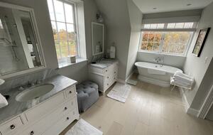 Luxury Charlottesville Retreat near UVA and Monticello with Golf and Mountain Views. - Charlottesville, Virginia